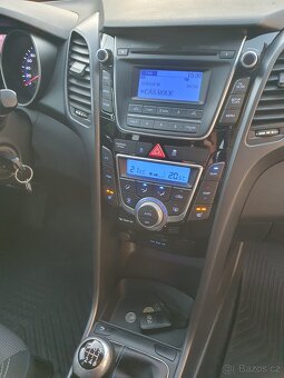 HYUNDAI I30 II GO EDITION 1.6 benzin - 10