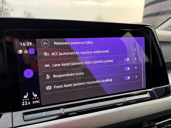 Volkswagen Golf 8 1.0 TSI 81kW Automat - 10