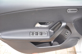 PRODÁM MERCEDES BENZ A 180D NOVÝ MODEL 2022 110.000KM DPH - 10