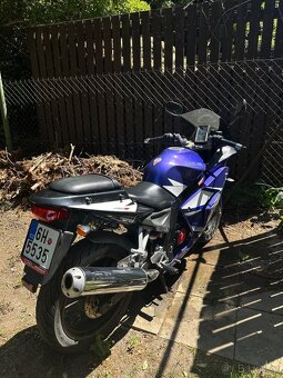 Prodám nepojízdnou motorku Daelim Roadwin 125R (2008, 10,9 k - 10