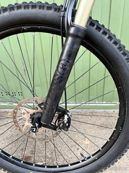 Trailové karbonové kolo Ghost SL AMR, ram M - 10