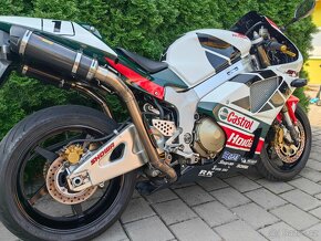 Honda VTR 1000 SP2 - 10