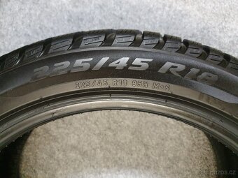 2x -- 225/45 R18 Zimní pneu Pirelli Sottozero 3 -- - 10