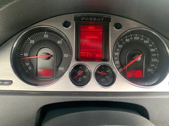 VW Passat 2,0tdi sedan - 10