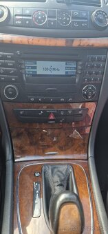 Mercedes 200 - W 211, Model 2004, Petrol & LPG - 10