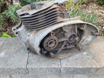 Jawa 250 typ 11 pérák díly motor Janeček - 10
