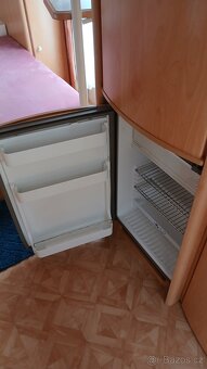 Prodám obytny přívěs PALACE 595 z doklady - 10