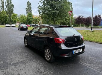 SEAT IBIZA 1.4i (2011) - 10