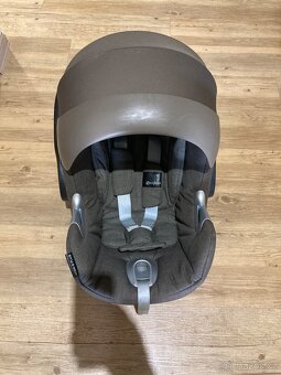 Vajíčko a Základna - 10