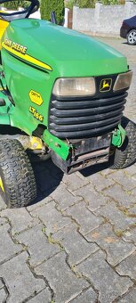 Zahradní traktor JOHN DEERE LT 166 - 10