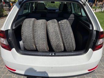 ŠKODA RAPID SPACEBACK 2014 1.2TSI 77kw STYLE 153.000km - 10