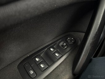 Peugeot 308 1,6 SERVISKA,2. SADA KOL - 10