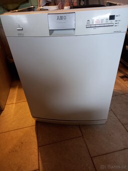 Myčka AEG , šíře 60cm,12sad , po Servisu - 10