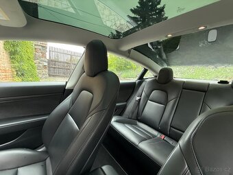 Tesla model 3 - 10