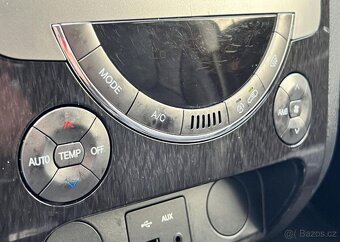 SsangYong Rexton RX200 e-XDi 7MÍST 4x4 AUTOMAT automat - 10