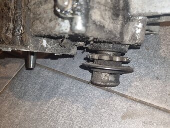 Polomotor babetta 210 - 10