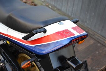 Honda VF 750F – RC15 - 10
