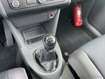 VW Touran 1.6 TDi Navigace,Climatronic - 10