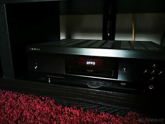 Oppo 205 UDP Player 4k v perfektním stavu, nový - 10