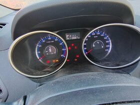 Hyundai ix35, 2.0I 122KW, Manuál,4x4 - 10