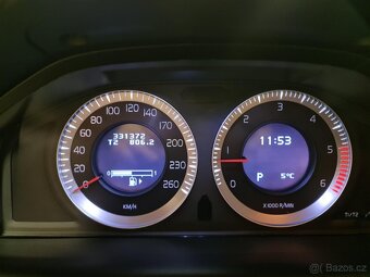 Volvo XC60 2,4 D5 automat Summum 151kw 205 koní r.v. 2010 - 10