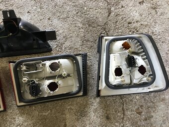 BMW E34 Hella zadní světla + třetí brzdové světlo - 10