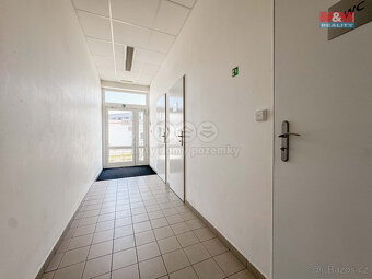 Pronájem kancelářského prostoru, 612 m², Praha 9 - 10