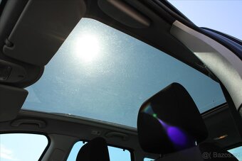 Peugeot 308 SW 1.6 HDI PANORAMA (2011) - 10