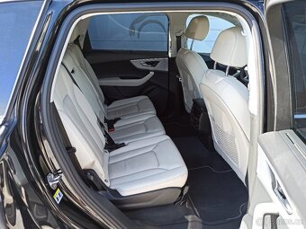 AUDI Q7 45TDI 170kW ČR 1.MAJ - 10