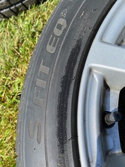 Orig Subaru 17" disky s novými pneu 215/50 - 10