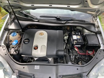 Golf 5, 1.6 FSi, 85 kW - 10