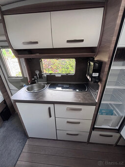 Karavan Knaus silver slection 500kd v plné výbavě - 10