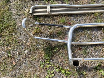 SSANGYONG MUSSO - PŘEDNÍ OCHRANNÝ RÁM A NÁŠLAPY COBRA - 10