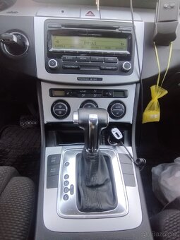 Volkswagen Passat - 10