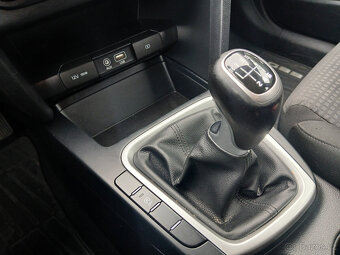 Kia Cee´d Combi 1,0 T-GDI MÁLO NAJETO, DPH - 10