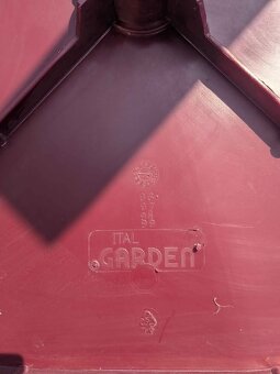 2 Zahradní plastové stoly - 10