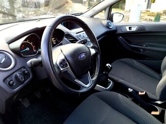 Ford Fiesta 5.dveř 2015 - ihned k odběru - 10
