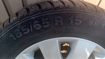 Sada litých kol s pneu 185/65 R15 88T - 10