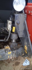 Teleskopický nakladač traktor - 10