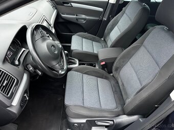 2.0tdi 103kw, Style, 262000km, DSG, Webasto, el.víko - 10