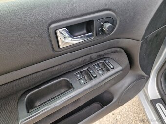 Volkswagen Golf IV 1,9 TDI 66 KW Comfort - 10