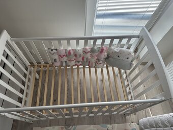 Dětská postýlka 120x60 včetně matrace a pěrin - 10