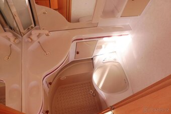 Karavan Hobby De Luxe 460 - 10