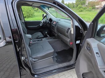 Nissan Navara 2.5 dCi Double Cab XE 4X4 - 10