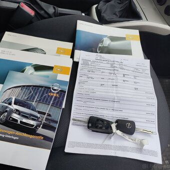 Opel Astra, 1.9CDTI,KRÁSNÁ,SERVISKA,VÝBAVA - 10