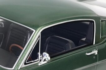 Ford Mustang Fastback 1965 1:12 OttoMobile - 10