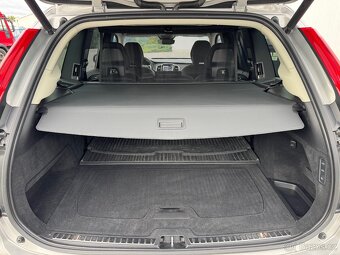 VOLVO XC90, diesel B5, 10/2022 - 10