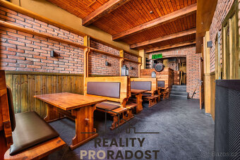 Prodej Hotelu Kárník ve Znojmě - 10