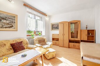 Prodej rodinného domu 5+1 (220 m2) s pozemkem 572 m2 - Luhač - 10