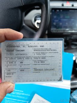 Volkswagen Passat - 10